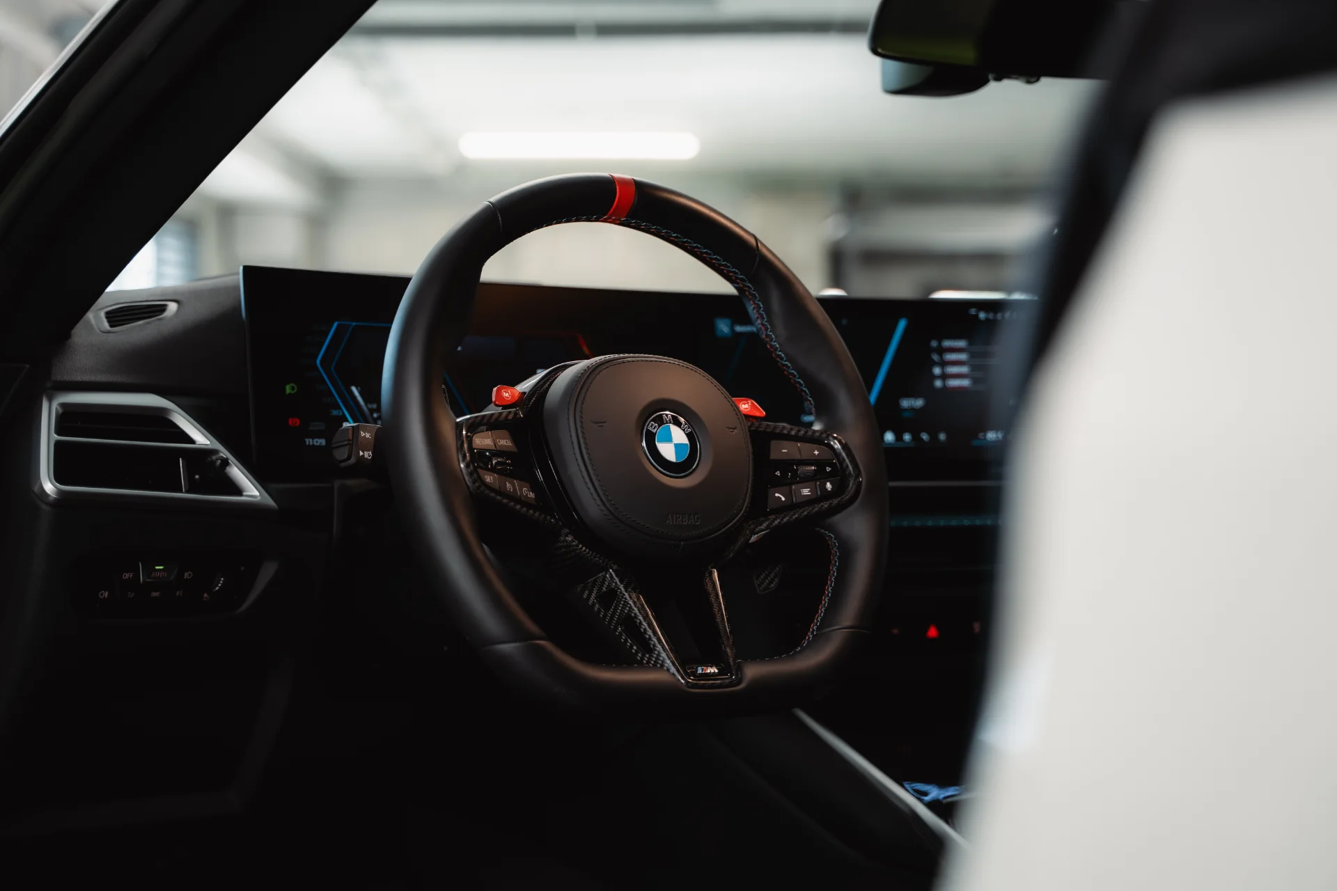 BMW M2 Coupe interior photo 34