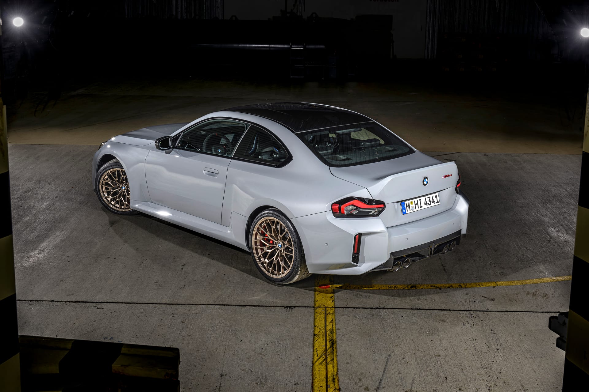 BMW M2 CS motor foto 23